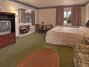 Super 8 By Wyndham Belleville St. Louis Area Ruang foto