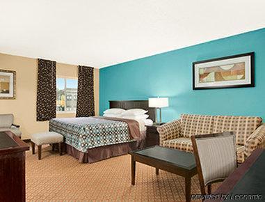 Super 8 By Wyndham Belleville St. Louis Area Bagian luar foto