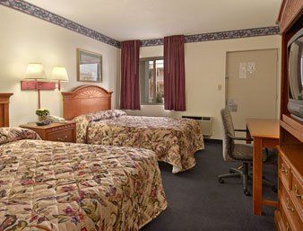 Super 8 By Wyndham Belleville St. Louis Area Bagian luar foto
